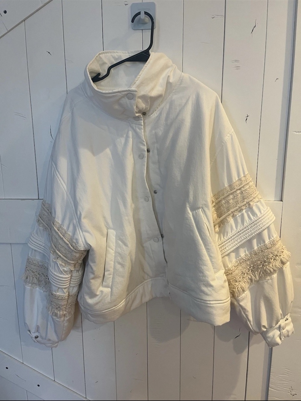 FP Movement by Free People Cream Cropped Puffer Jacket with Textured Sleeve Trim